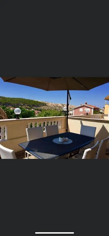 Piano Apartment Lopar