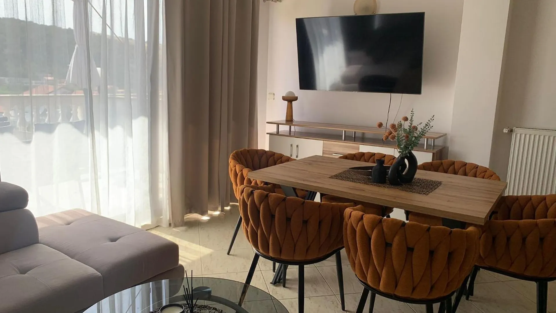 Piano Apartment Lopar