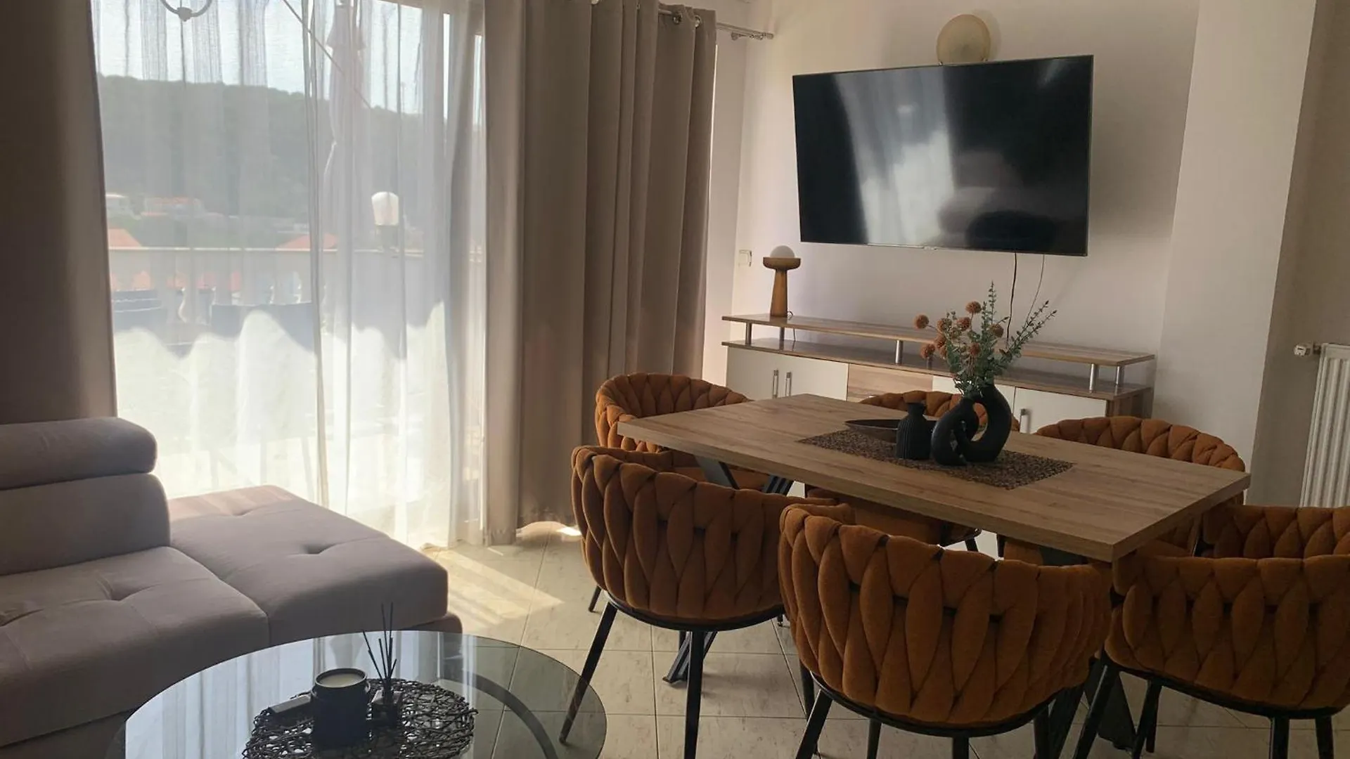 Piano Apartment Lopar Croatia