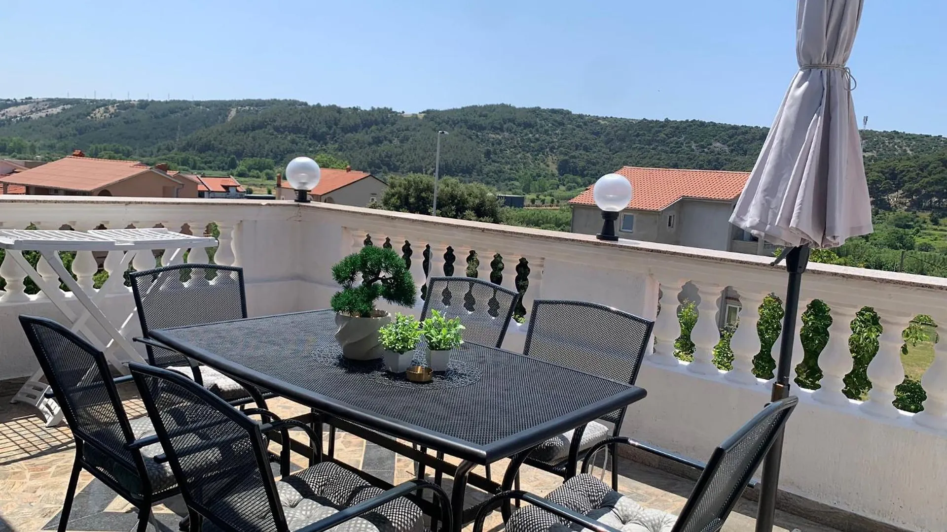 Piano Apartment Lopar