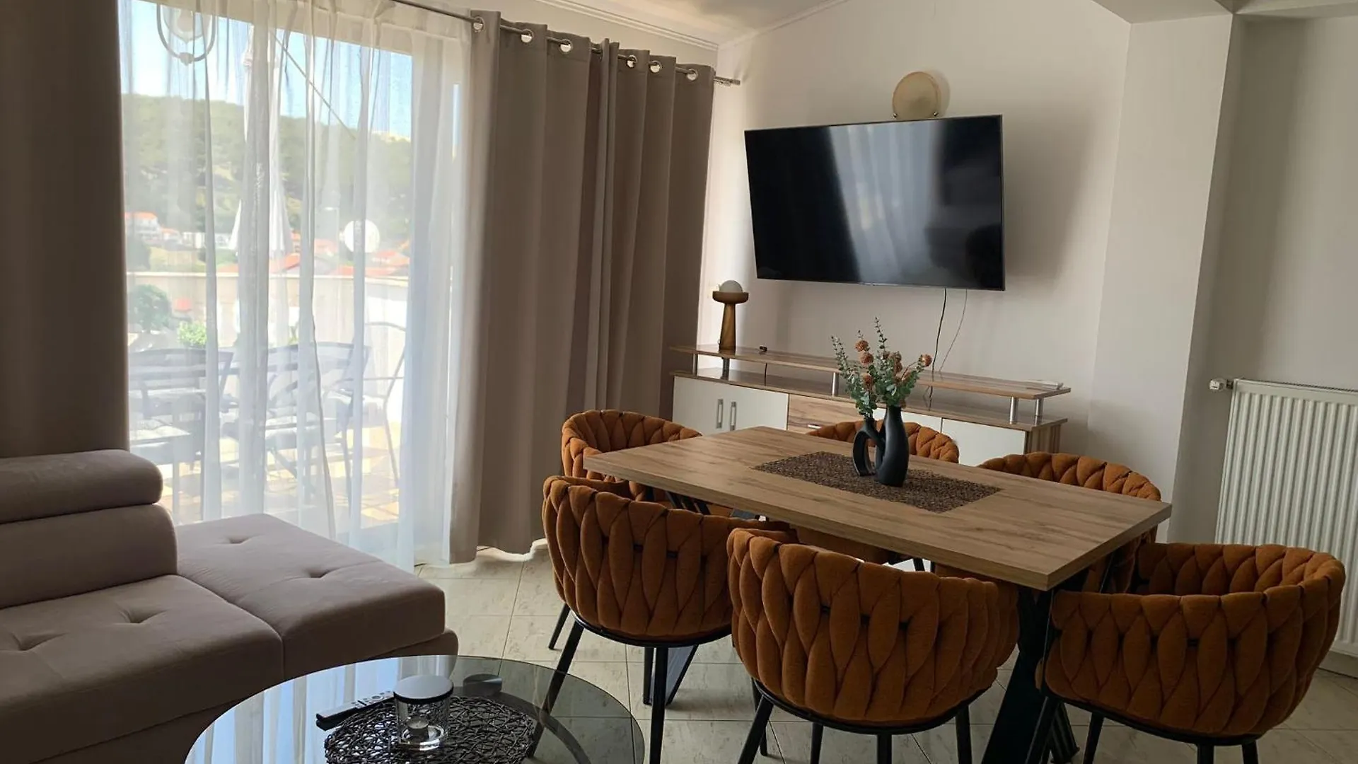 Piano Apartment Lopar Croatia