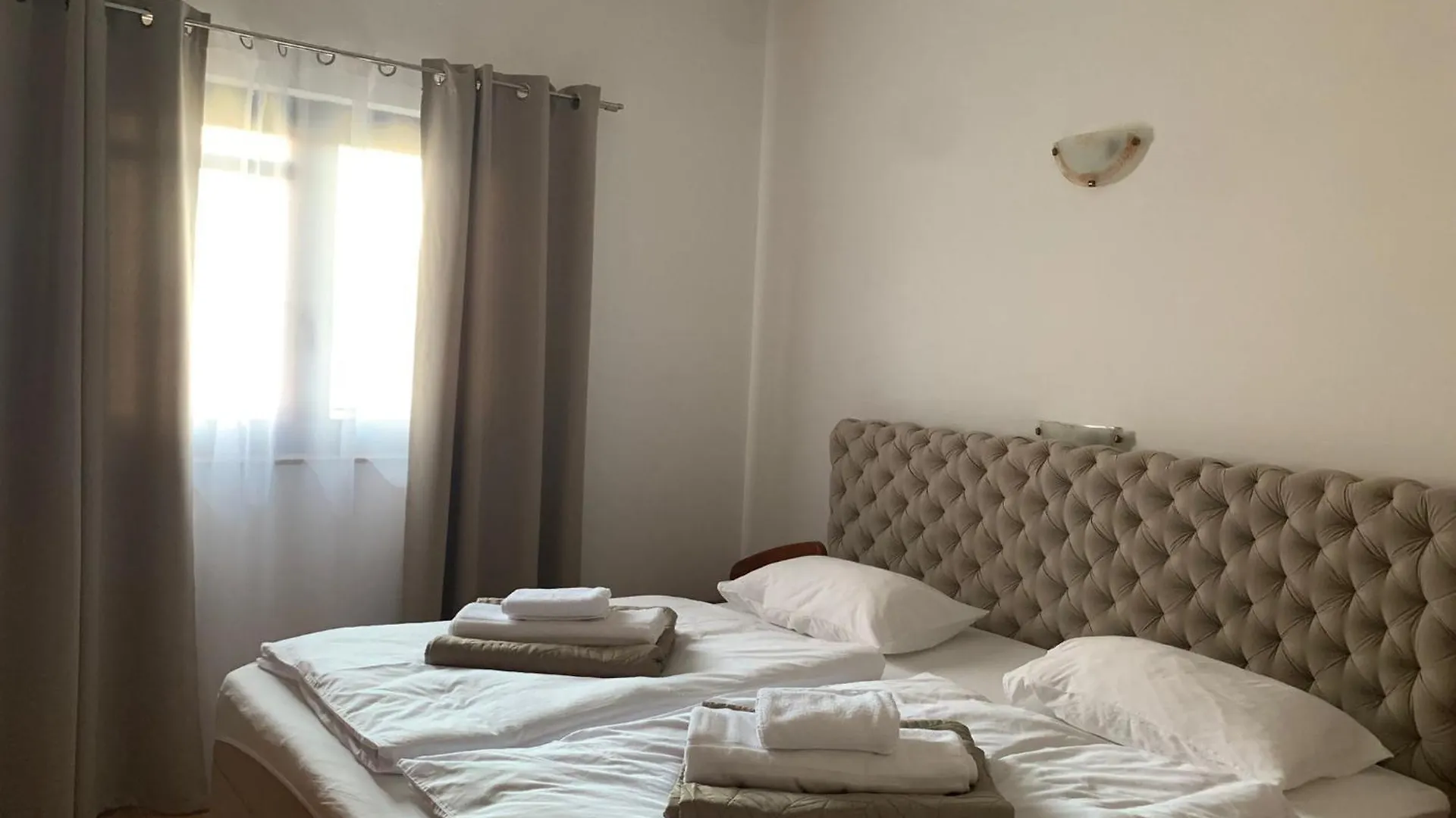 Piano Apartment Lopar Croatia